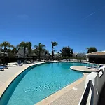 Apartament Beachside Bliss T2 With Pool & Access By Drago