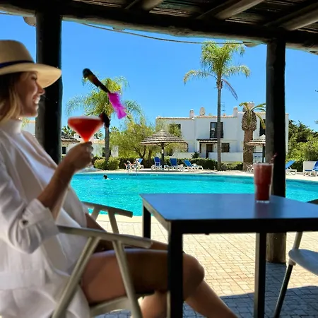 Beachside Bliss T2 With Pool & Access By Drago Apartament Albufeira