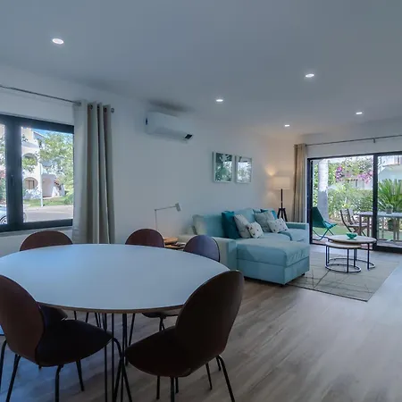 Apartamento Beachside Bliss T2 With Pool & Access By Drago Albufeira