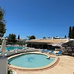 Beachside Bliss T2 With Pool & Access By Drago Apartment