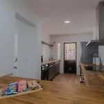 Beachside Bliss T2 With Pool & Access By Drago Albufeira