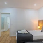 Beachside Bliss T2 With Pool & Access By Drago