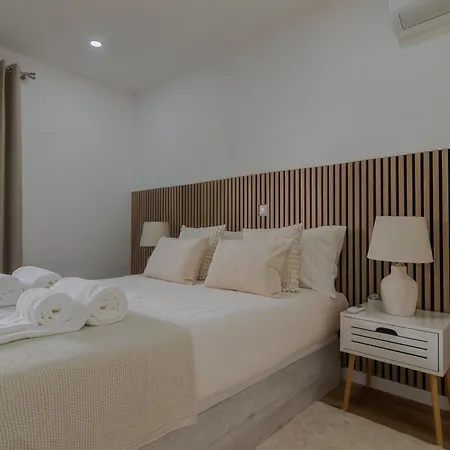 Beachside Bliss T2 With Pool & Access By Drago 아파트 알부페이라