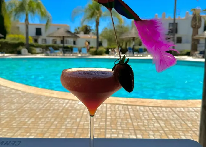 Beachside Bliss T2 With Pool & Access By Drago אלבופיירה