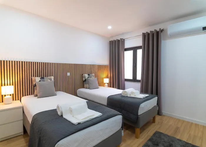 Beachside Bliss T2 With Pool & Access By Drago דירה *