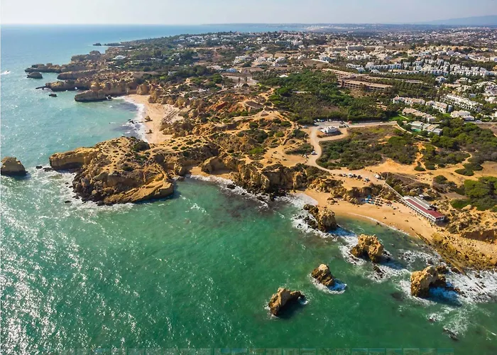 Beachside Bliss T2 With Pool & Access By Drago * אלבופיירה