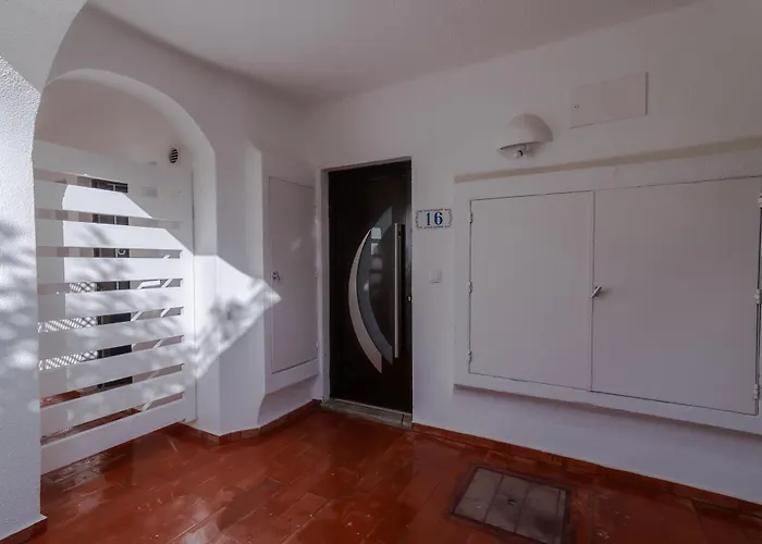 Beachside Bliss T2 With Pool & Access By Drago *