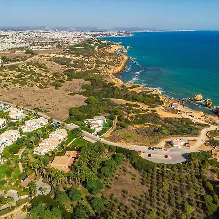 Beachside Bliss T2 With Pool & Access By Drago Albufeira
