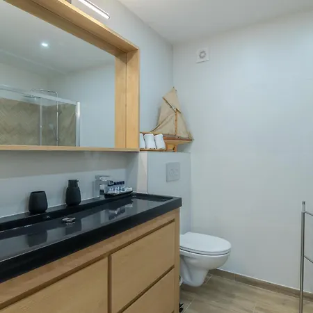 Beachside Bliss T2 With Pool & Access By Drago Apartment